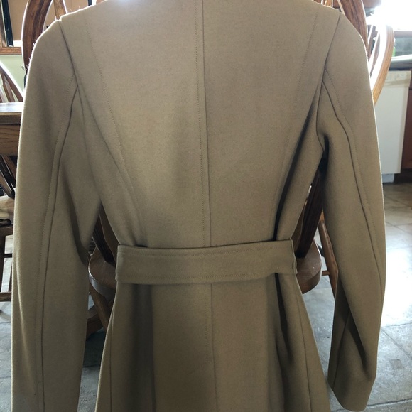 Aritzia Babaton Spencer Coat - Picture 3 of 3